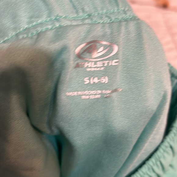 teal athletic works shorts, size S (4-6) - Picture 3 of 4